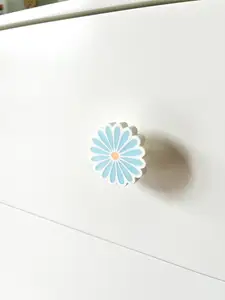 Flower furniture handle Asters