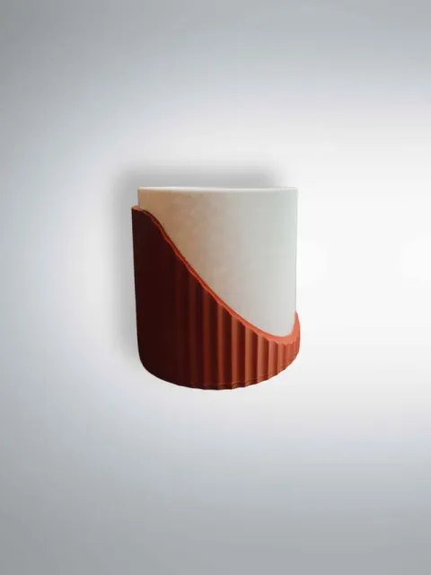 Slicer Modern Planter with Split Design — Image 2 of 5