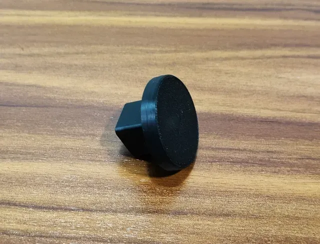 Minimalist Cabinet & Drawer Knob Set — Image 10 of 11