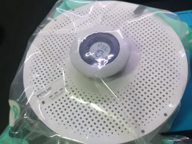 Yet another, Silica Gel Container with Hygrometer