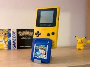 Nintendo Game Boy Color & Cartridge Display Stand