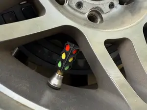 Valve Stem Caps : Traffic Light!