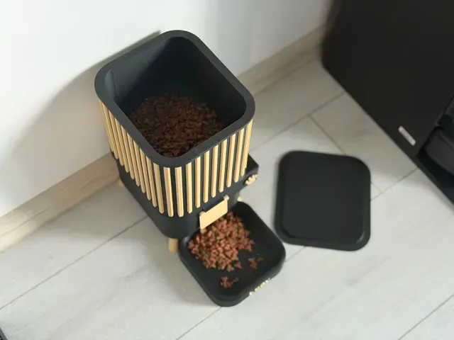 Purrfect Cat Feeder - food dispenser — Image 5 of 7