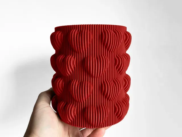 Valentine’s Heart Vase - Chonky Lines 