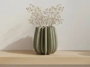 Wavy vase