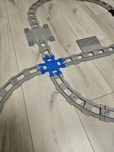 Train cross compatible with " DUPLO"