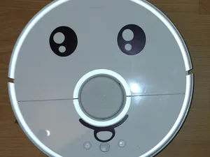 Roborock Faceplate – Eyes & Smile Decoration