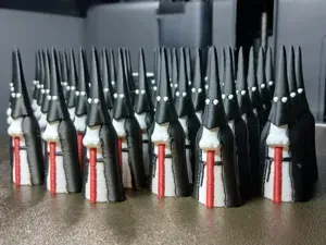 Nazareno de Semana Santa con capa