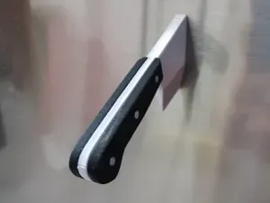 Knife magnet