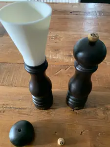 Funnel for Peugeot salt and pepper mills