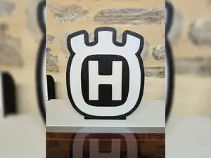 HUSQVARNA – Lightbox