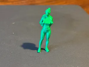 1/35 diorama miniature - backpack lady