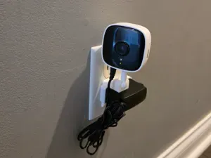 TP Link Tapo C100/C110 Wall outlet mount