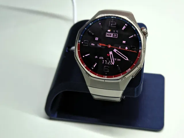 Charging Dock for Huawei Watch GT 6 Pro — Фото 12 из 12