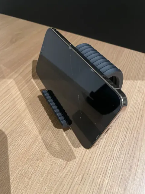 Phone Stand — Фото 10 из 10