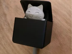 cute cat key holder with reinforced lever