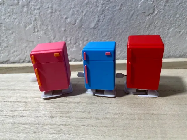 Wind-Up Refrigerator Toy — Фото 2 из 6