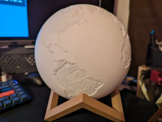Lithophane Earth Lamp — Фото 6 из 6