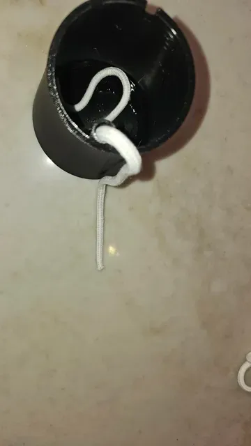 HydroVase - Leak-Free Self-Watering Planter — Image 2 of 16