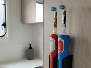 Tooth brush holder set