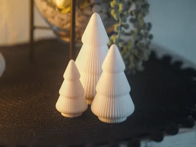 Modern Christmas Trees — Image 4 of 4