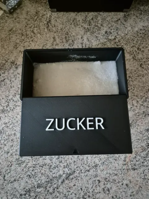 Zucker Box — Image 2 of 4