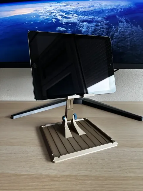Tablet / notebook / e-reader desk stand — Image 2 of 15