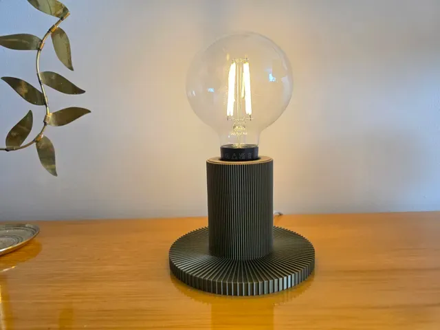 Modern Lamp Base – Clean & Ridged Version - E27 — Фото 3 из 3