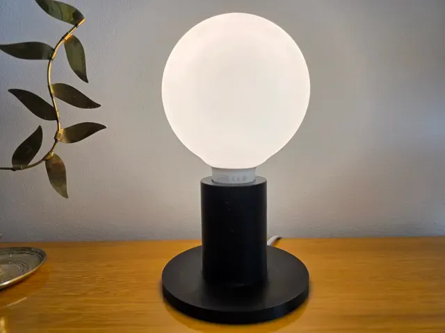 Modern Lamp Base – Clean & Ridged Version - E27 — Фото 2 из 3