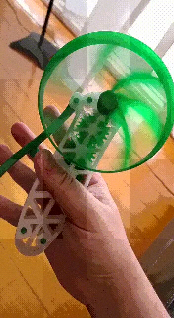 Squeeze Fan