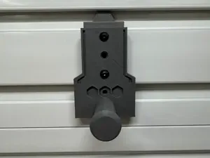 M.T.H.S. Holder - Large Peg
