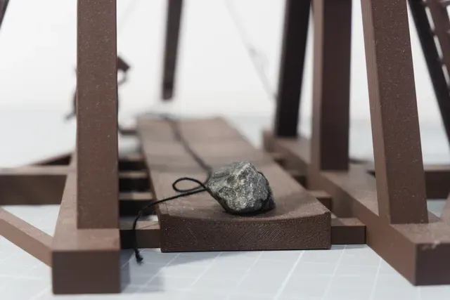 Functional Counterweight Trebuchet Toy — Фото 9 из 9