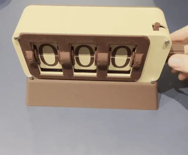 Split Flap Counter - Resettable