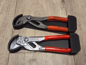 Knipex Pliers Wrench 125 & Cobra 125 wall mount
