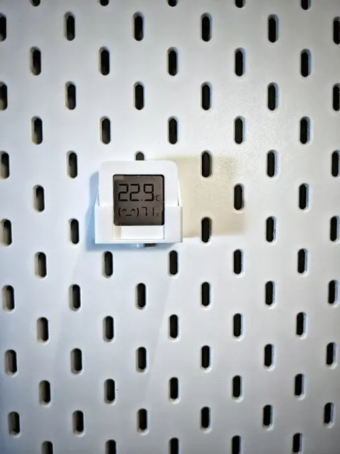 Xiaomi Mi temperature sensor holder - Ikea Skadis — Фото 4 из 4