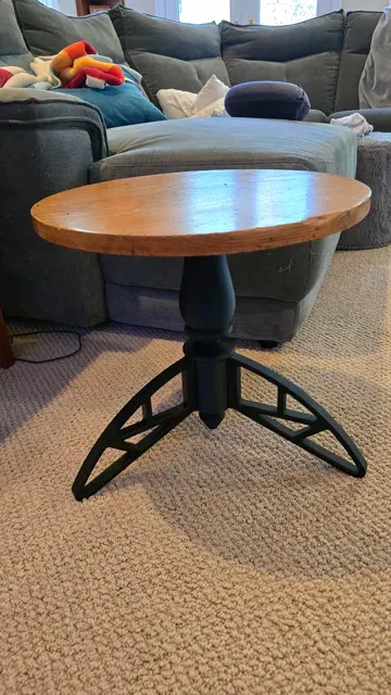 Stylish Round Topped End/Side Table Plant Stand — Фото 2 из 14