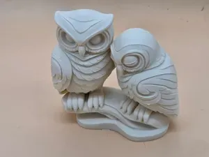 Elegantes Eulenpaar – Dekorative Skulptur