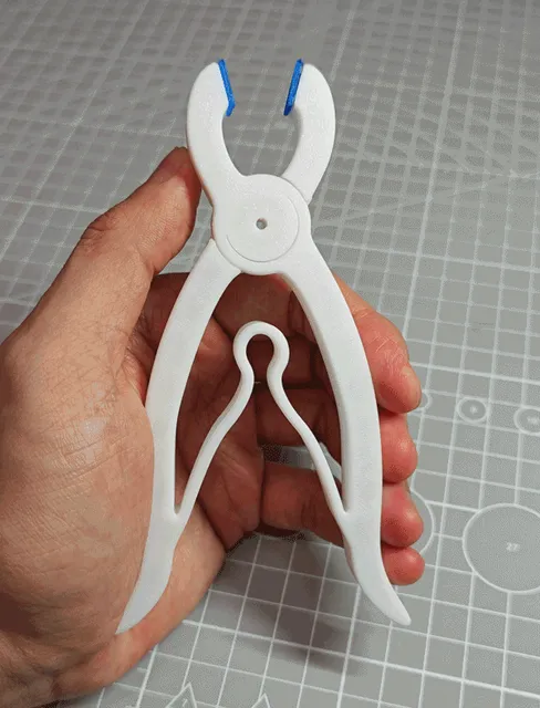 Build Plate Removal Pliers (Print‑in‑Place Body) — Фото 4 из 5