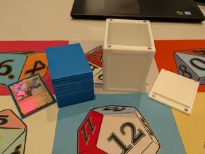 Compact 100+ Single Sleeve Commander Deck Box MTG