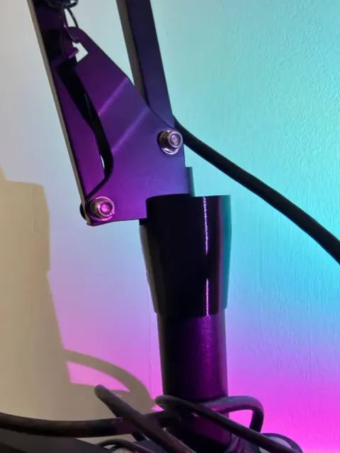 Microphone Boom Arm to Monitor Column Adapter — Фото 5 из 12