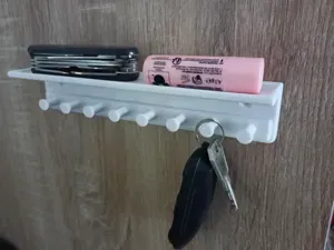 věšák na klíče
