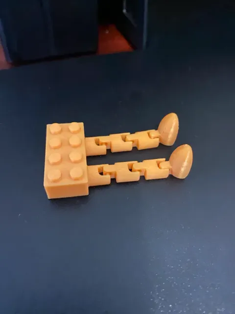 Articulated Stackable Brick Buddy (2x4) — Фото 3 из 9