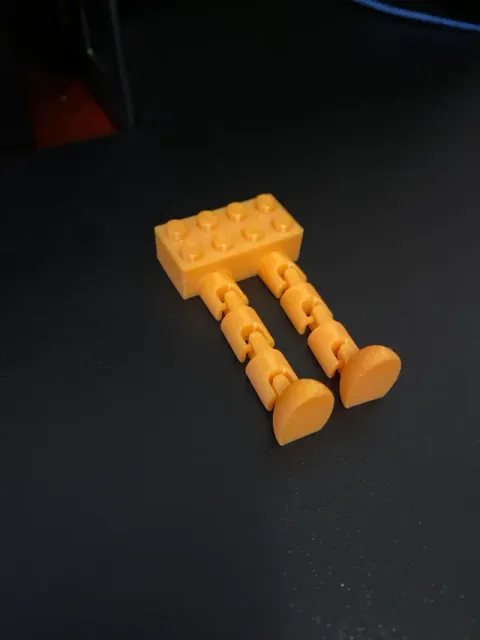 Articulated Stackable Brick Buddy (2x4) — Фото 2 из 9