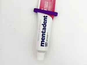 Semplice e pratico spremi-tubetto di dentifricio
