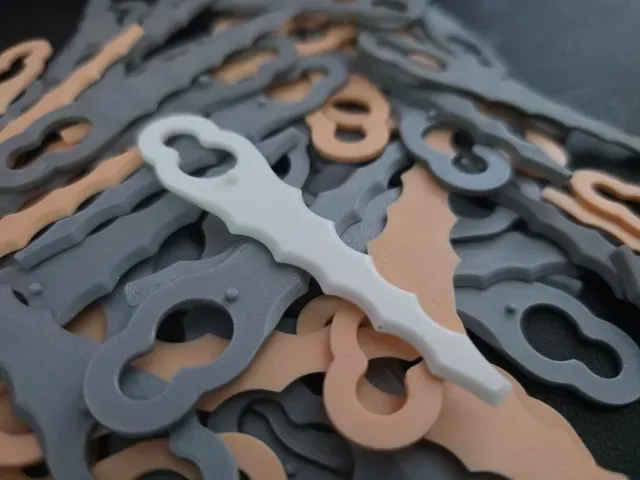 Strimmer Blade Knife — Image 2 of 4