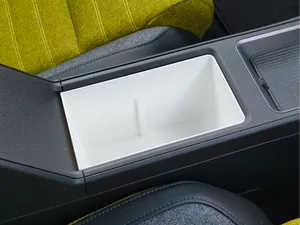 Renault 5 e-tech – Large Central Compartment