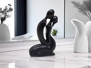 Couple Kissing Sculpture/Figurine