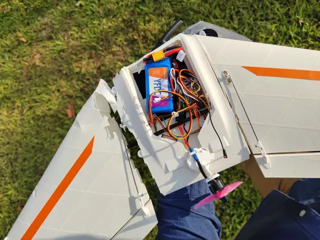 Breeze Model X [SUB250 FPV Flying Wings] RC plane — Image 8 of 12