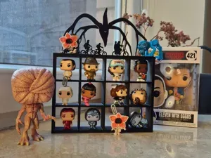 Stranger Things Kinder Joy Stand