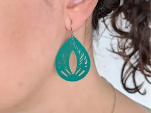 Aretes de hojas en forma de gota